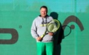 A coach and player explain what itÈs like to train at the J-C Ferrero-Equelite Sports Academy near Alicante